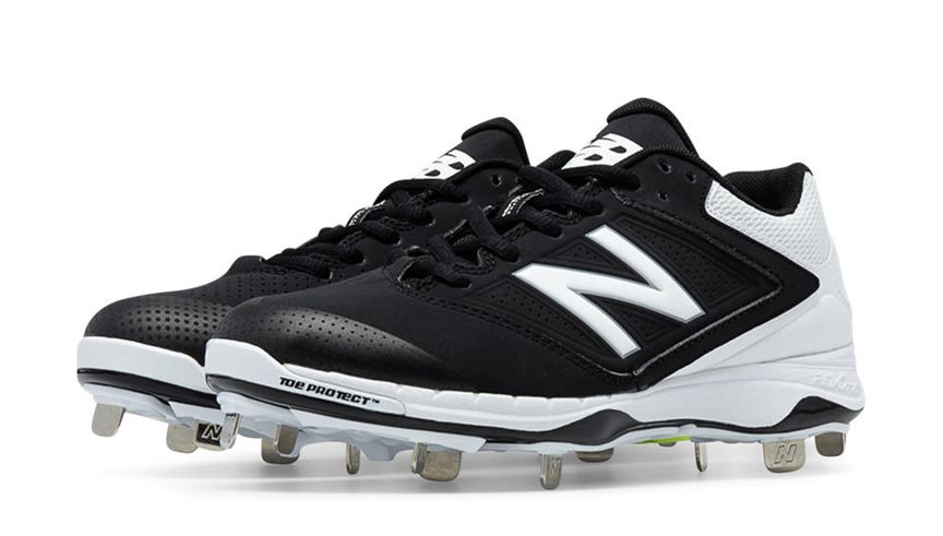 New Balance SM4040B1 Black/White Women’s Fastpitch Spikes New Balance SM4040B1 Black/White Women’s Fastpitch Spikes -Wilson Shop products sm4040b1