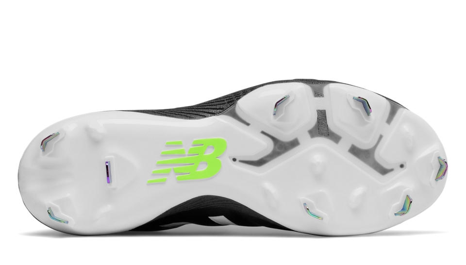 New Balance – Women’s Black/White Fastpitch Spikes (SMFUSEK1) New Balance – Women’s Black/White Fastpitch Spikes (SMFUSEK1) -Wilson Shop products smfusek1 4